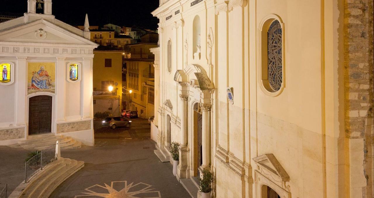 B&B Domus Purpurea Rossano Exteriör bild